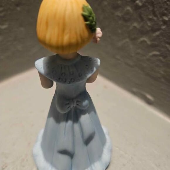 Ceramic Enesco Growing Up Girls Blonde Girl 6 Years Old - Picture 3 of 4